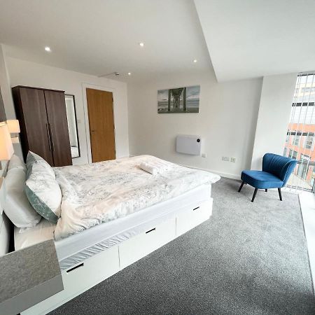 The Works-Fresh 2Bed In Centre, Opposite Arndale. Apartment แมนเชสเตอร์ ภายนอก รูปภาพ