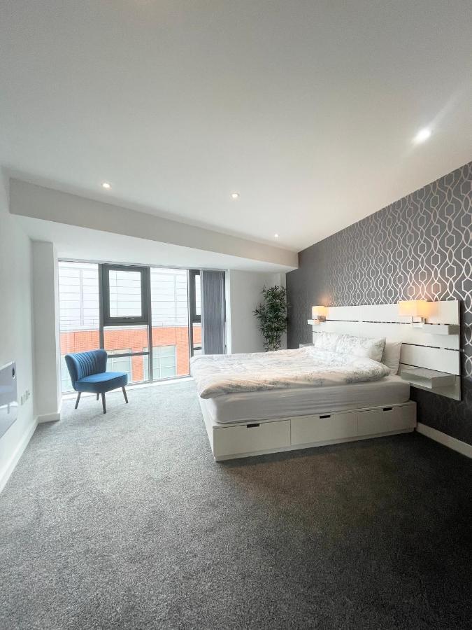 The Works-Fresh 2Bed In Centre, Opposite Arndale. Apartment แมนเชสเตอร์ ภายนอก รูปภาพ