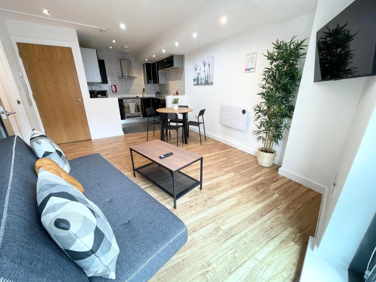 The Works-Fresh 2Bed In Centre, Opposite Arndale. Apartment แมนเชสเตอร์ ภายนอก รูปภาพ